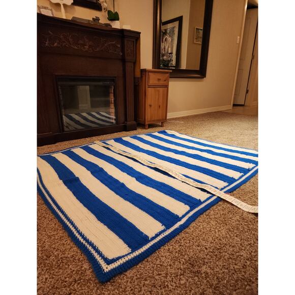 Coastal Blue Pembroke Stripe Wool Throw | Piglet in Bed US Handmade White and Blue Stripe Throw 61\